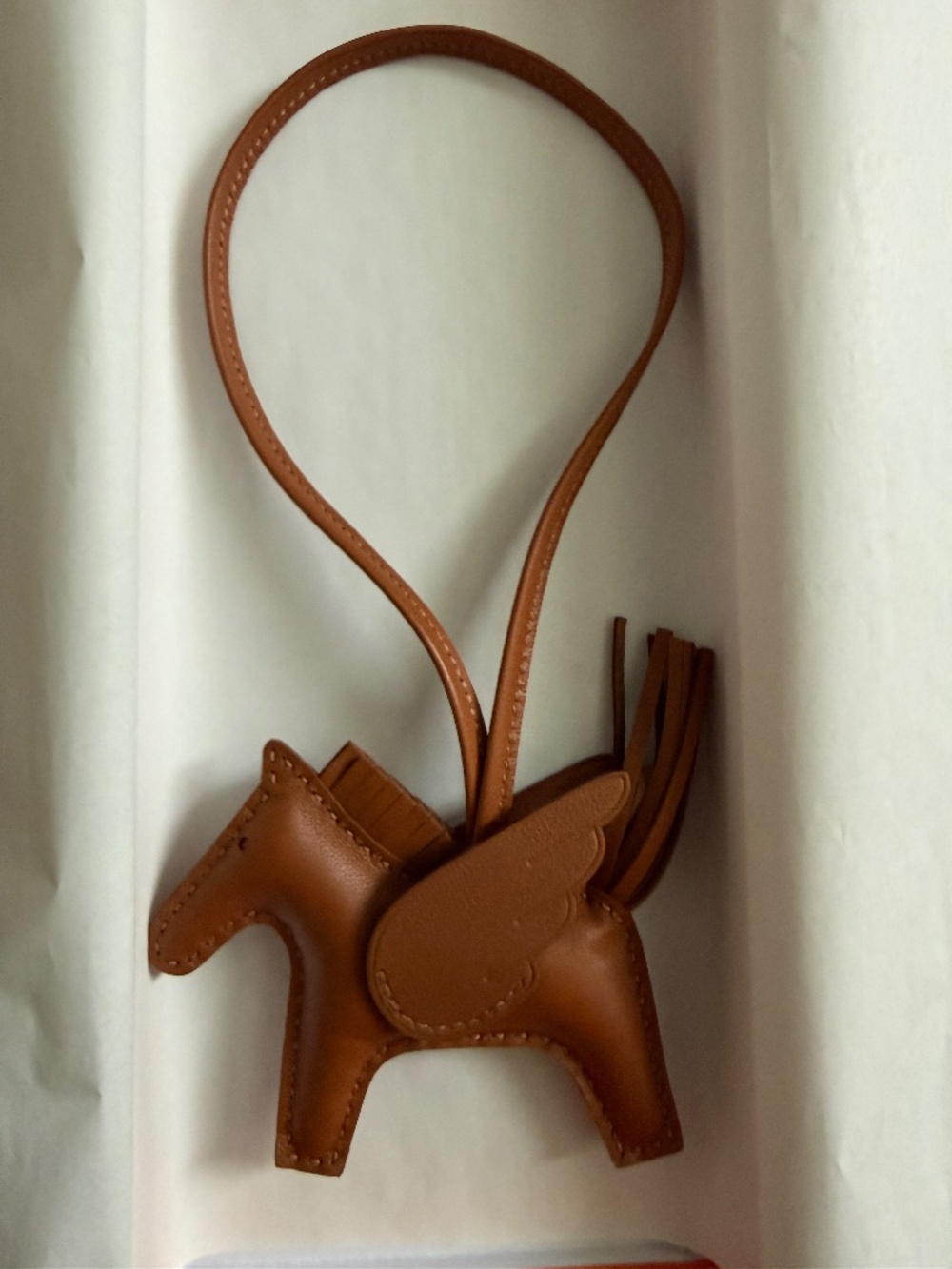 New Rare Hermès Gold Pegase Rodeo Charm PM Size - Gold w/ Gold Wings Pegasus